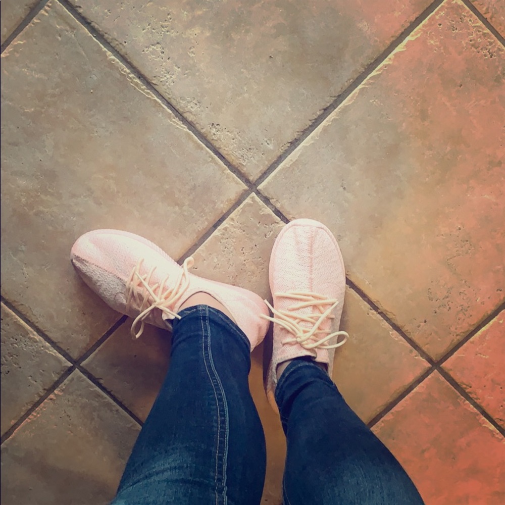Light pink newish shoes